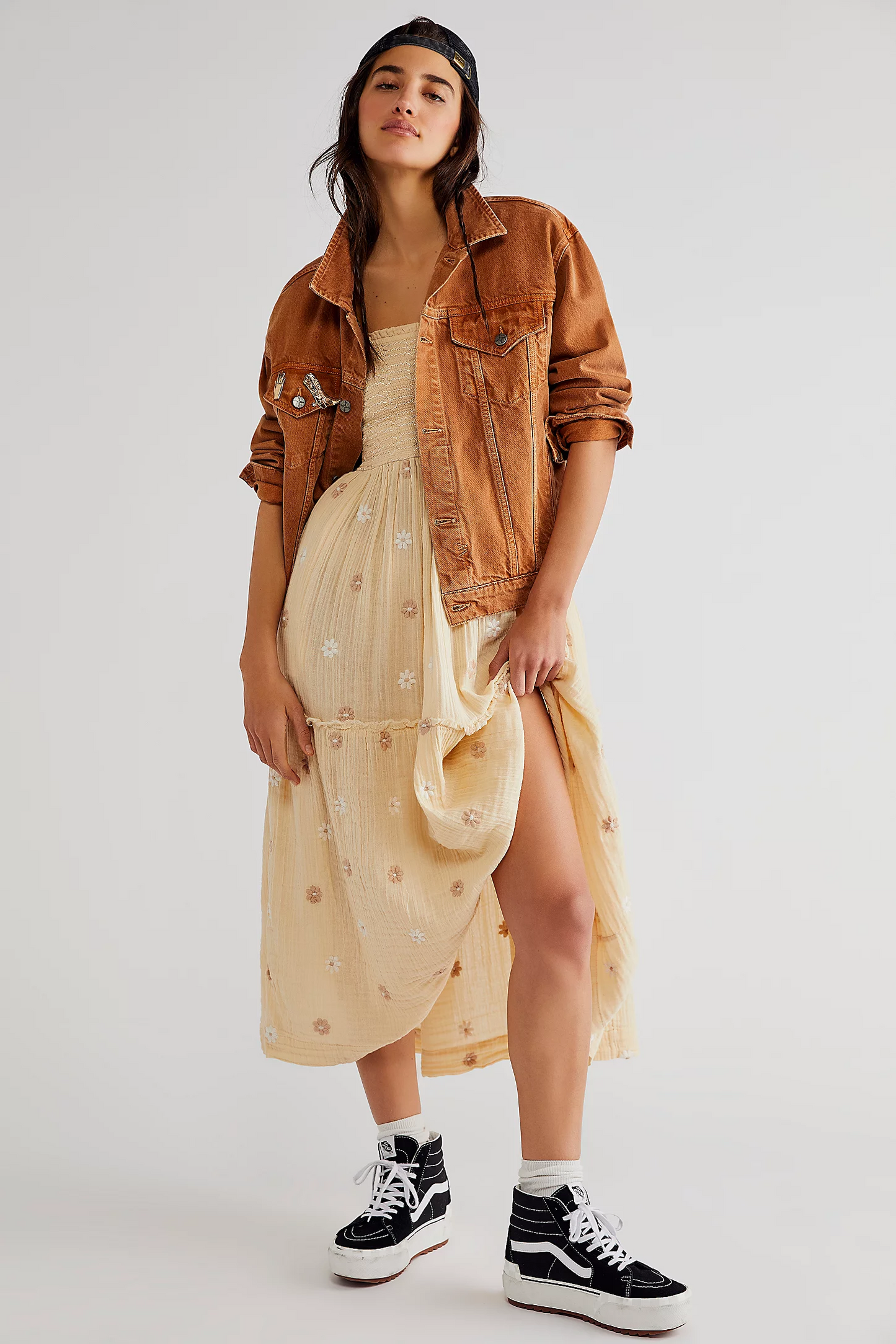 Spring new leisure horn sleeve heavy embroidery square collar sunflower big swing dress circle